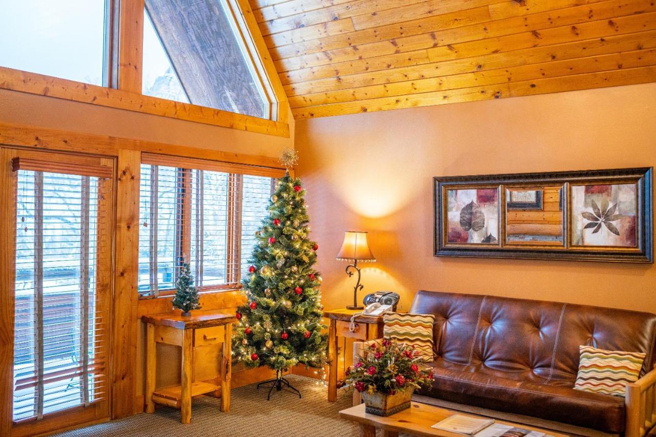 Spearfish Canyon Lodge Екстериор снимка