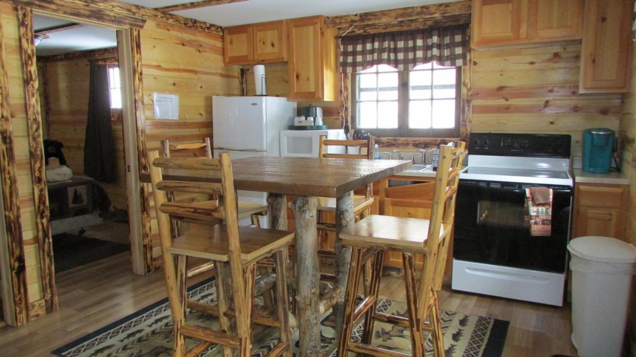 Spearfish Canyon Lodge Екстериор снимка