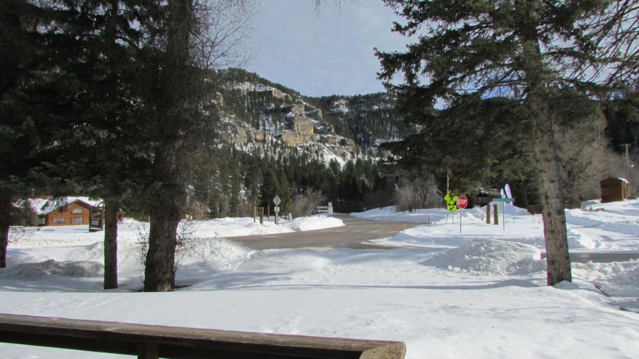 Spearfish Canyon Lodge Екстериор снимка