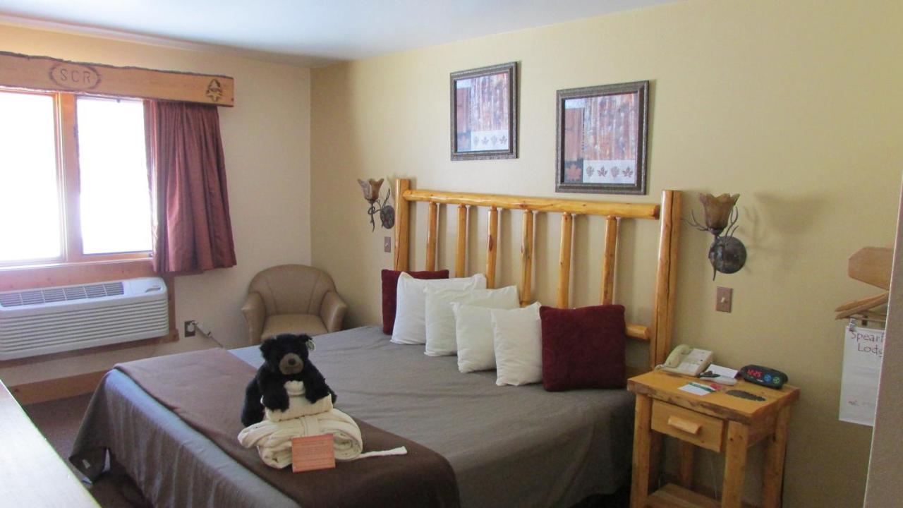Spearfish Canyon Lodge Екстериор снимка